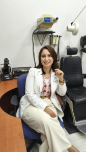 Dra Azeneth Tolentino especialista en retinopatía diabética